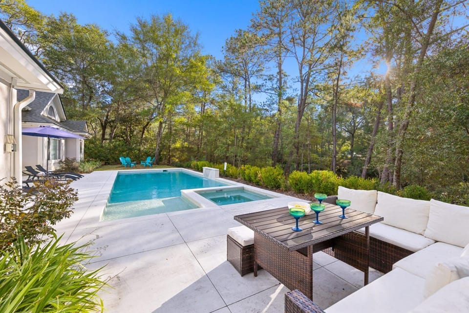 Patio, Day, Pool view, Swimming pool