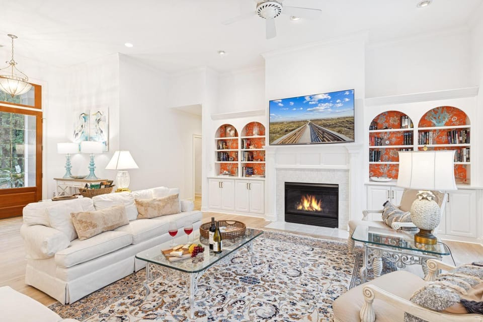 Living room, Seating area