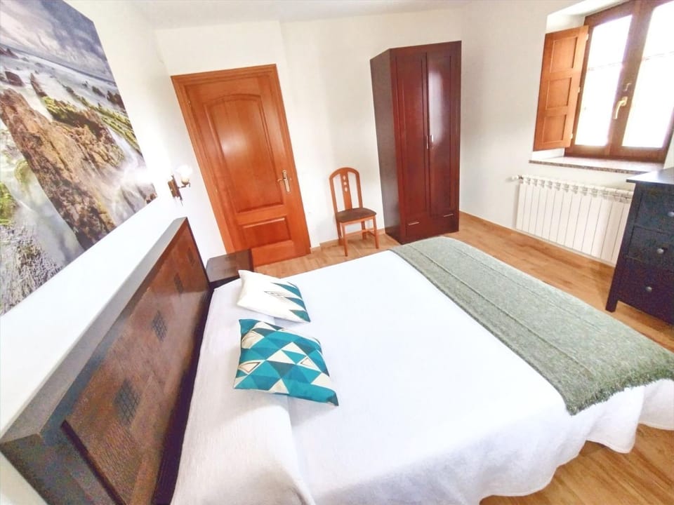 Apartment Schönes Duplex mit Aussicht- Pool und Garten by Interhome Apartment in Asturias