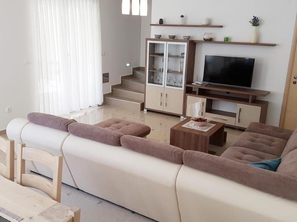 Holiday Home in Banjole mit Privatem Pool by Interhome House in Banjole