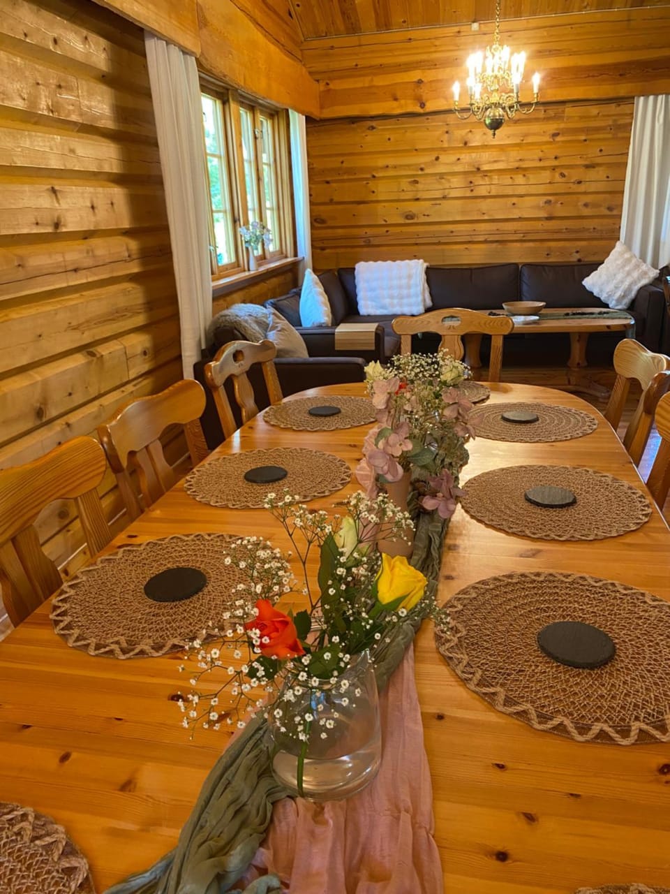 Holmøy Lodge Villa in Vestland