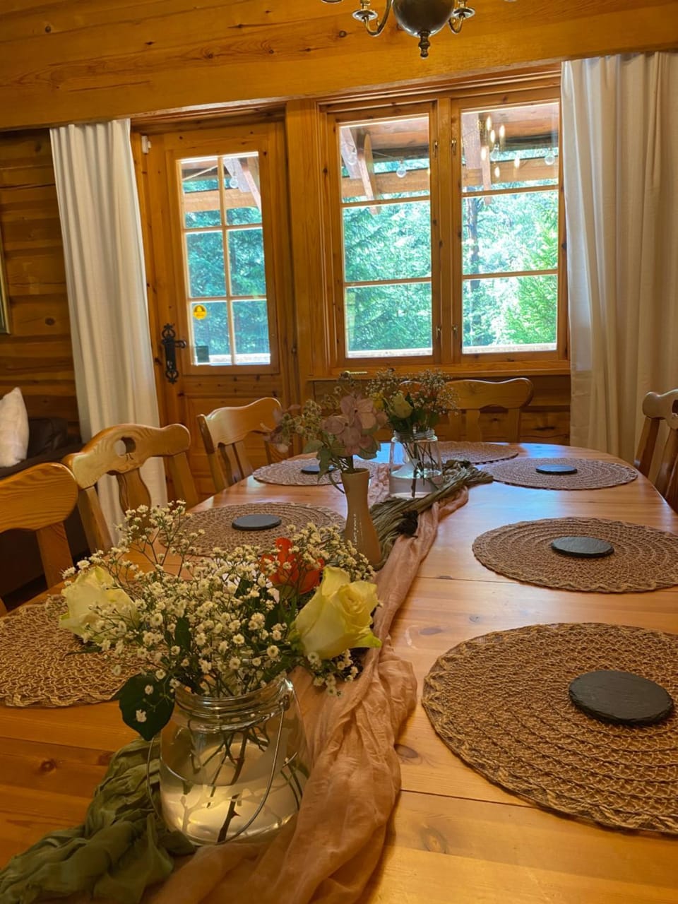 Holmøy Lodge Villa in Vestland