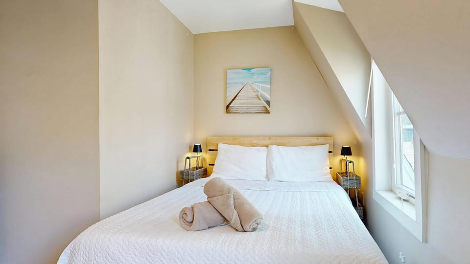 Coastal Life Beach House by Bayley Vacation Rental House in Old Orchard Beach