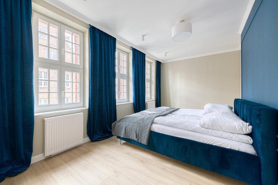 Bed, Photo of the whole room, Bedroom, internet