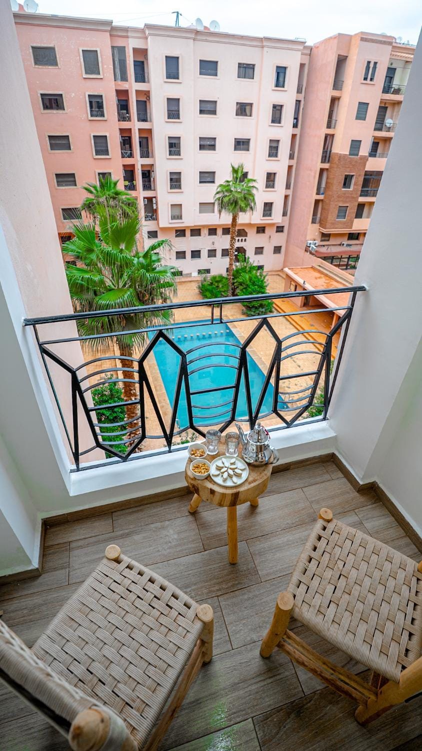 Balcony/Terrace, Balcony/Terrace, Swimming pool