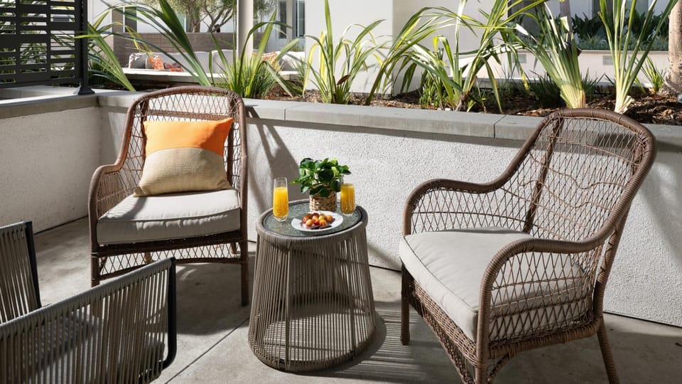 Casa Clementine - FIFA Ready! Apartment in Santa Ana