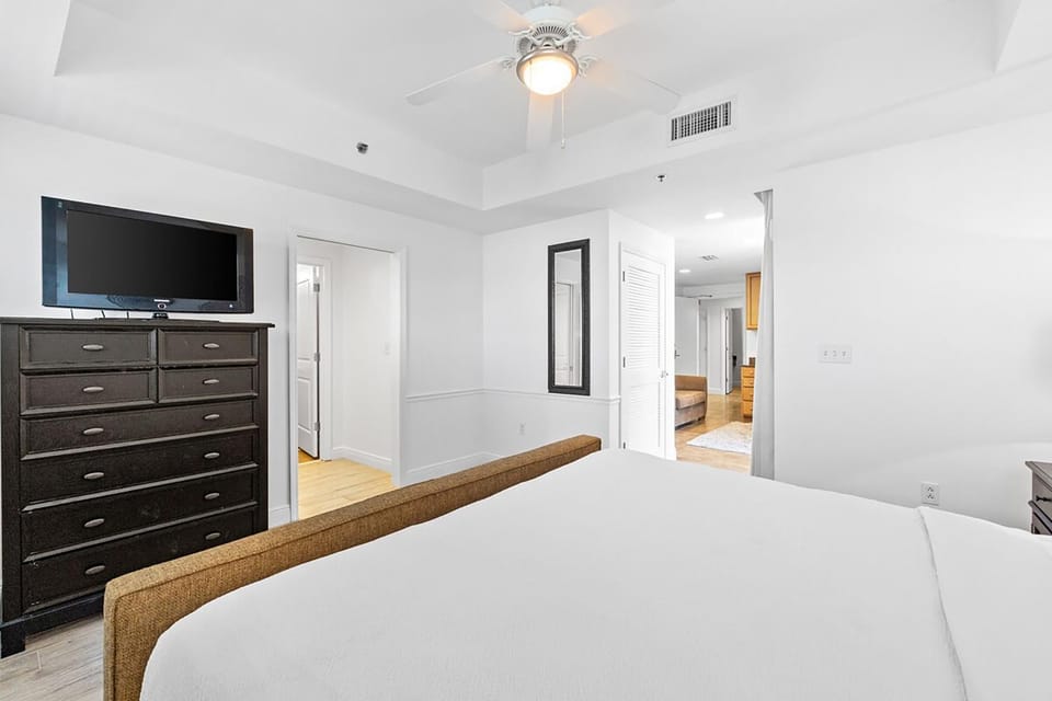 Sterling Breeze 307A by Emerald Coast Retreats Apartment in Panama City Beach