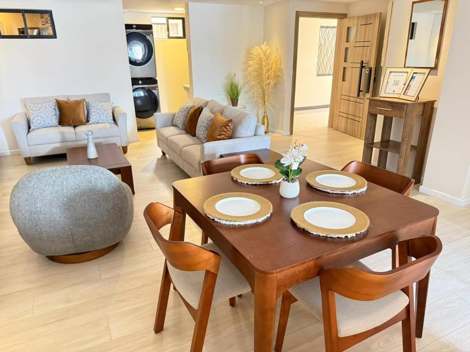Living room, Dining area