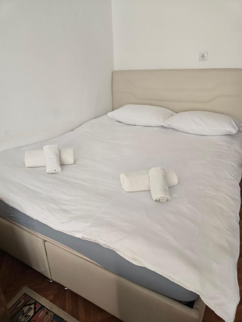 Drvenija old town free parking 2 cars quietly warm all walk distance Apartment in Sarajevo