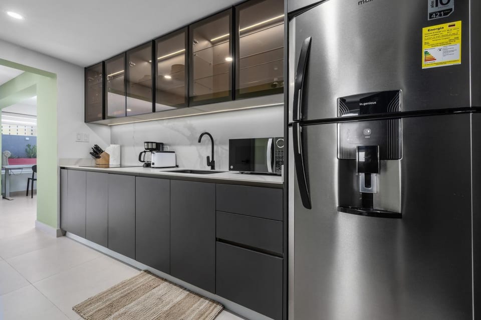 Bakval High Rise Retreat Villa in Noord