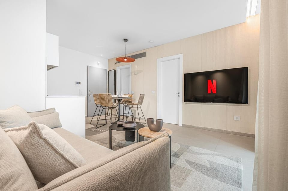 Luxury garden suite with pool view Apartment hotel in Eilat