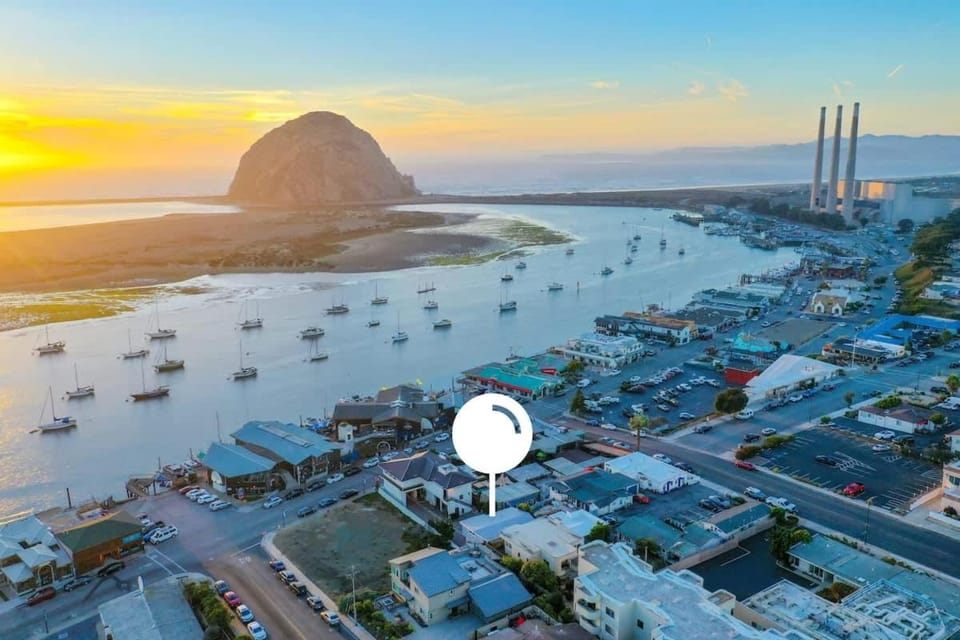 Entire 2 Unit Duplex King Beds Rock View EV House in Morro Bay