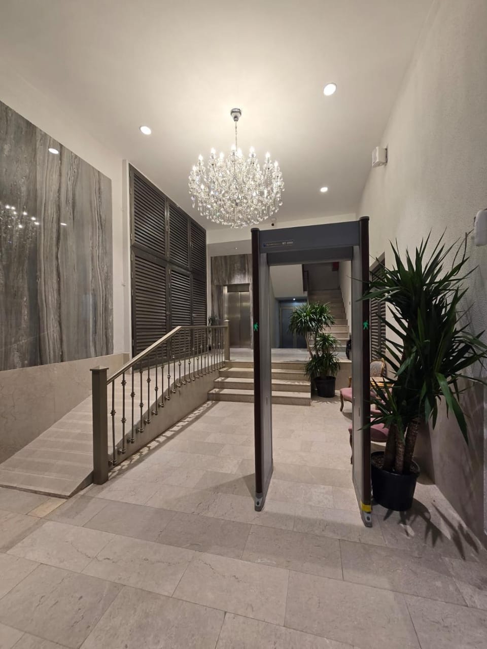 Facade/entrance, Lobby or reception, elevator