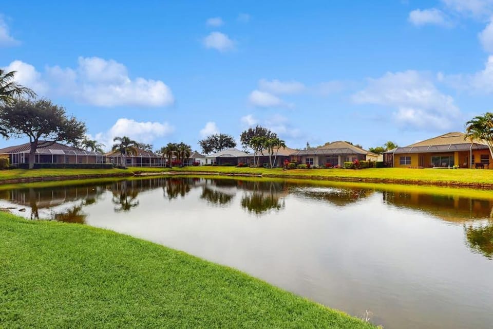 Falcons Glen at Lely Resort House in Lely Resort