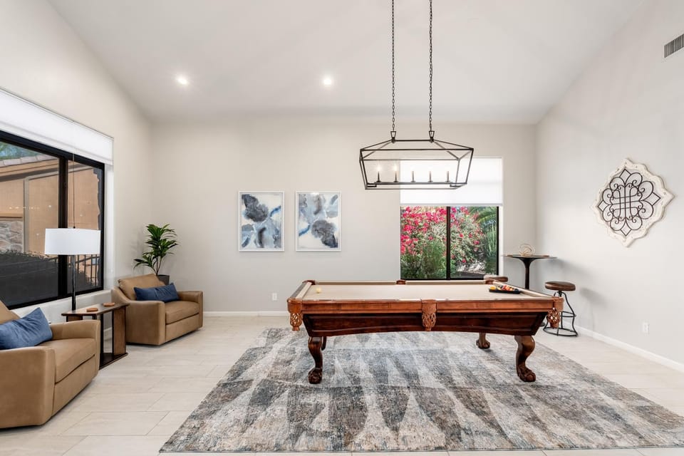 Golf Course+Heated Pool+Spa+Pool Table House in Desert Ridge