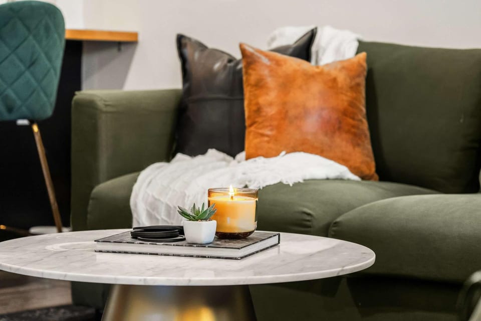 The Bedrock Modern Charm Fire Pit Downtown House in Drumheller