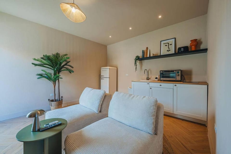 Luxury Plunge Pool - 6 min Walk to Palm Beach House in Noord