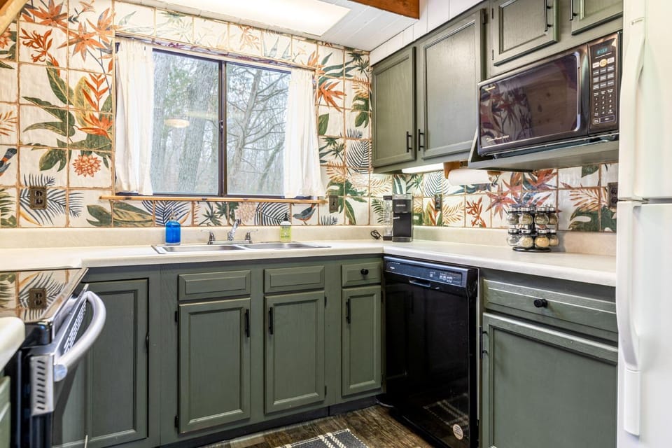 Day, Coffee/tea facilities, Kitchen or kitchenette, Photo of the whole room