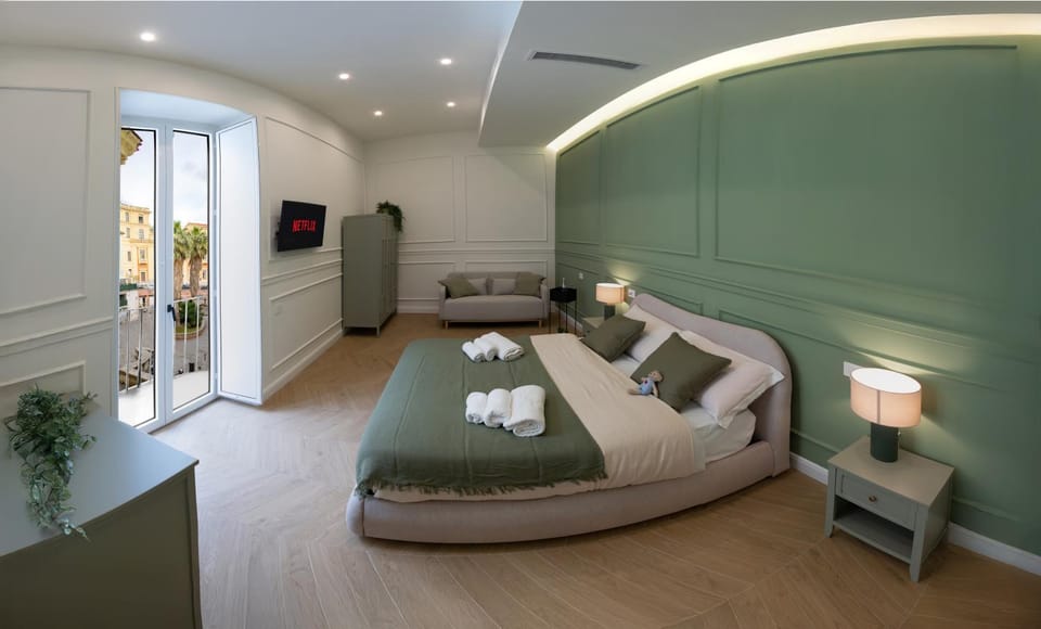 Photo of the whole room, Beach