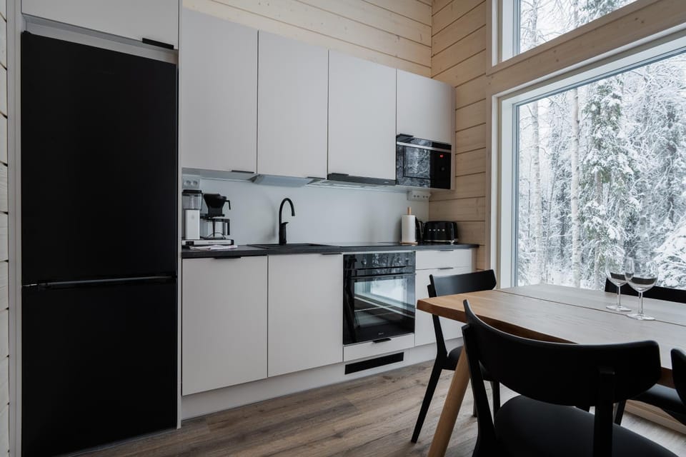 Winter, Coffee/tea facilities, View (from property/room), Dining area, dishwasher, heating, internet, microwave, oven, toaster, kitchen