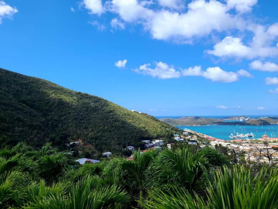 Cottage Queen Deluxe Double at Boundless Bliss Hotel Apartment in Virgin Islands (U.S.)