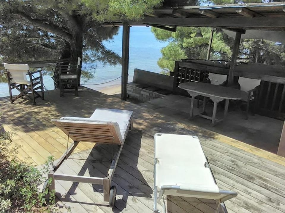 Sailor's home on the beach House in Halkidiki