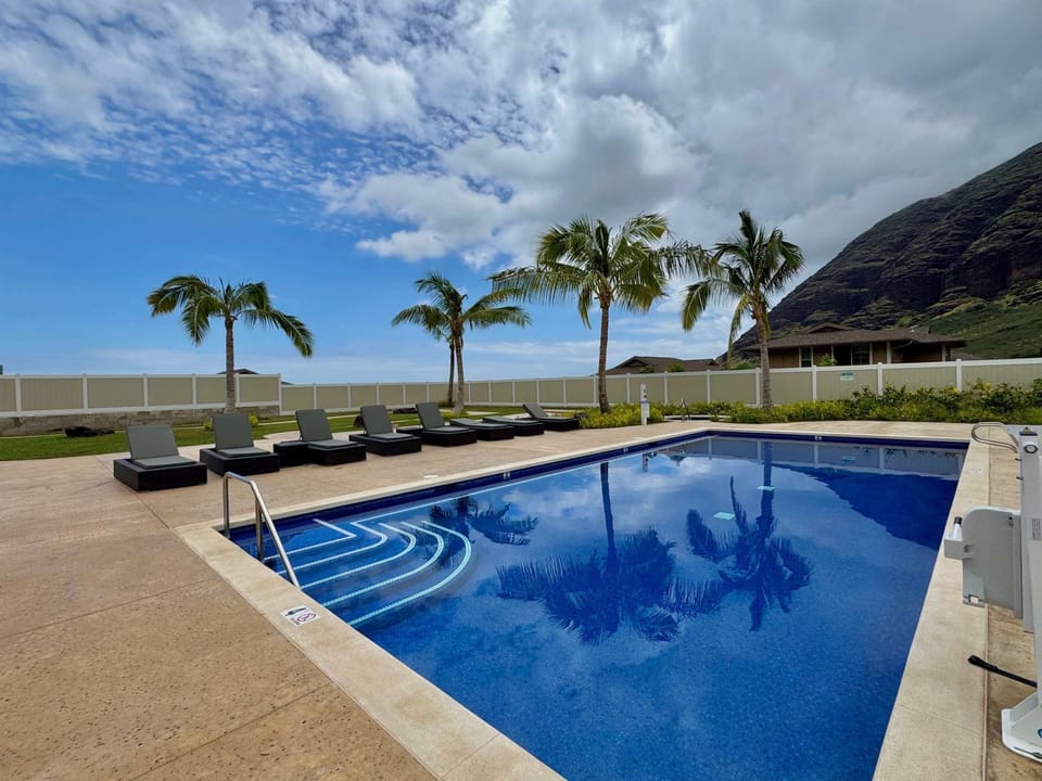 ML Aloha Hoonani 3BR Home MT & Ocean Views House in Makaha Valley