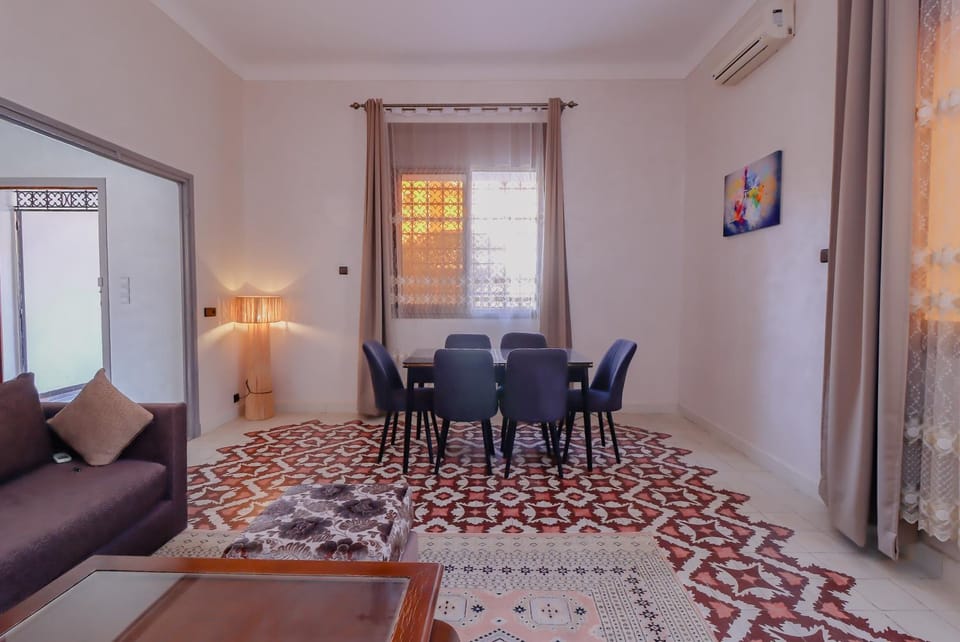 Living room, Seating area, Dining area, air conditioner