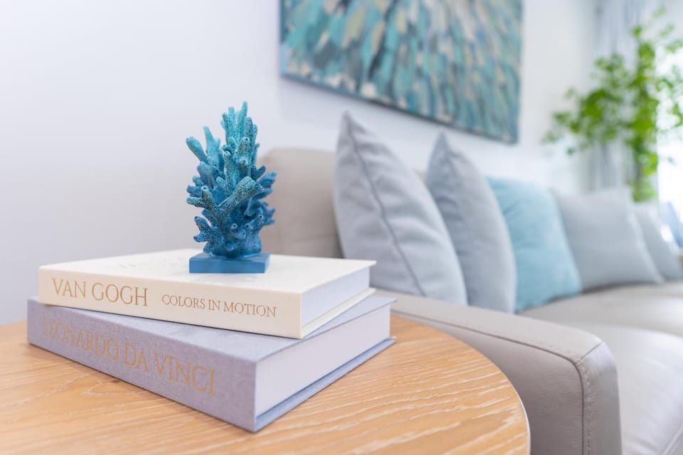 Living room, Decorative detail, Seating area