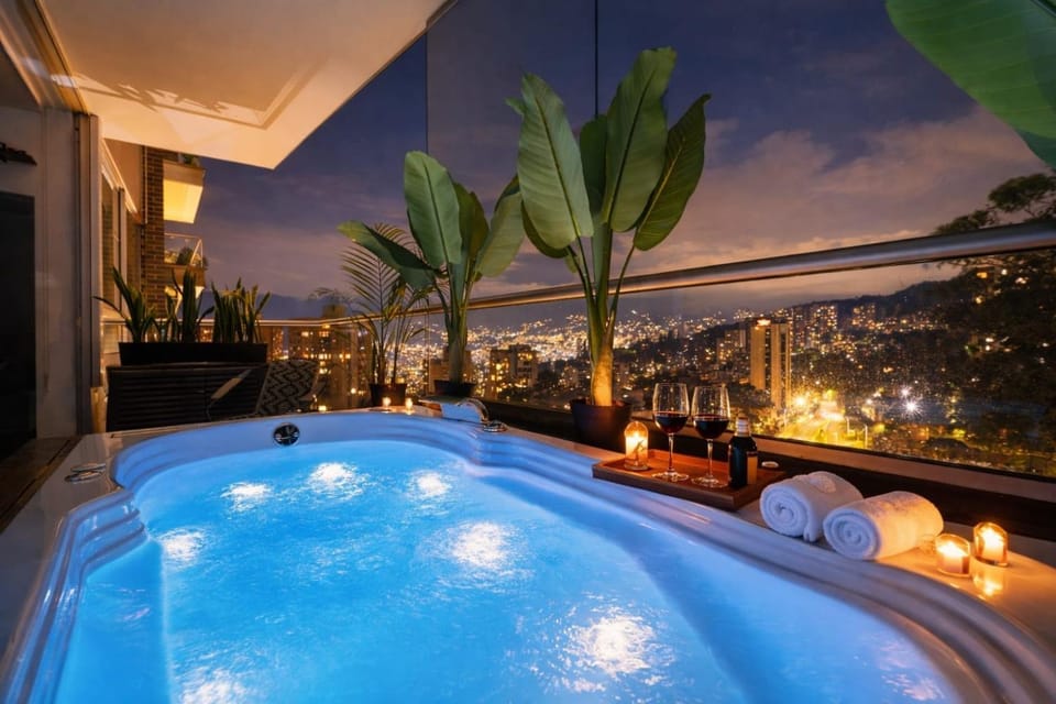 Night, Hot Tub, View (from property/room), Balcony/Terrace, City view