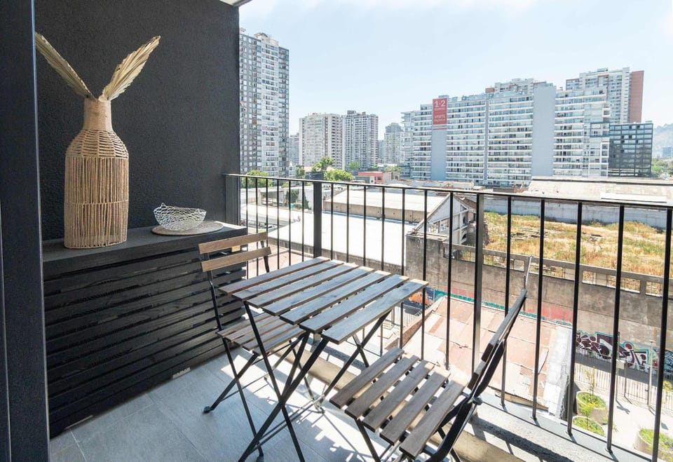 HOM I Piscina I Metro Irarrazaval I GYM Apartment in Santiago