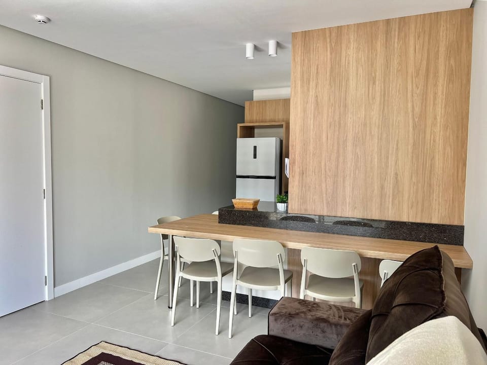 Lindo! Apartamento na Praia de Palmas - CI03J Apartment in Florianopolis