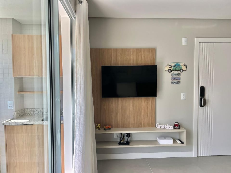 Lindo! Apartamento na Praia de Palmas - CI03J Apartment in Florianopolis