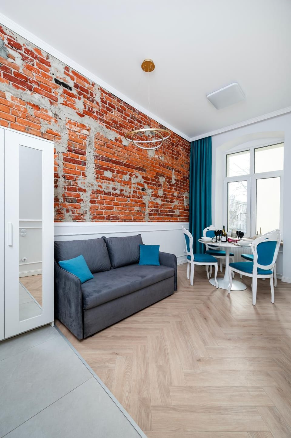 Living room, Seating area, Dining area