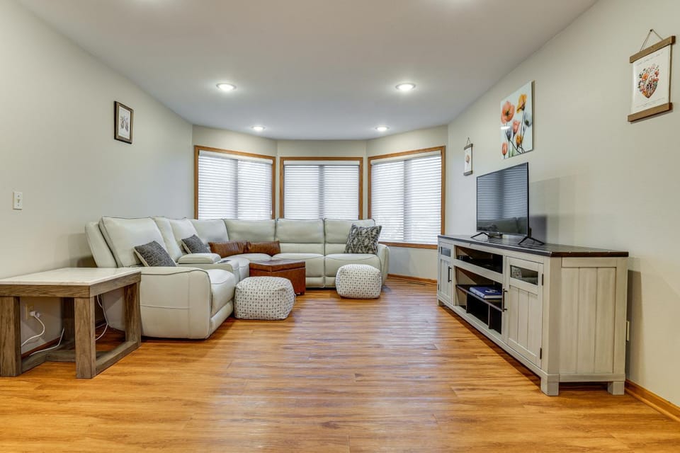 Rare Gem on a Ravine, Family Home in North Mankato House in Minnesota