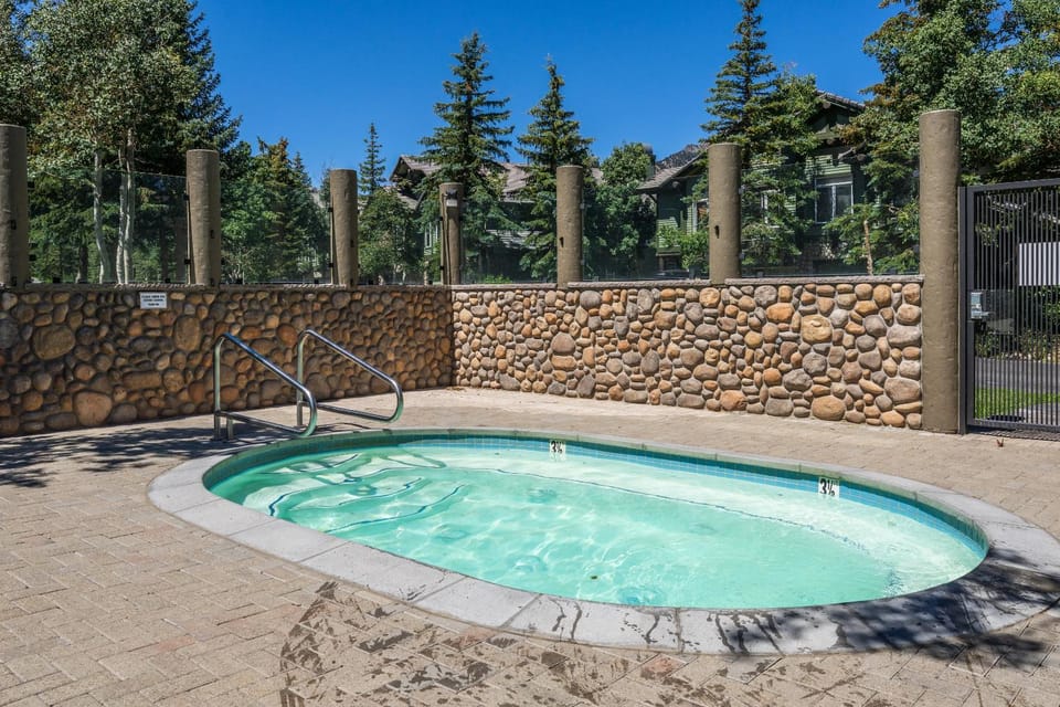 Snowcreek V 870 House in Mammoth Lakes