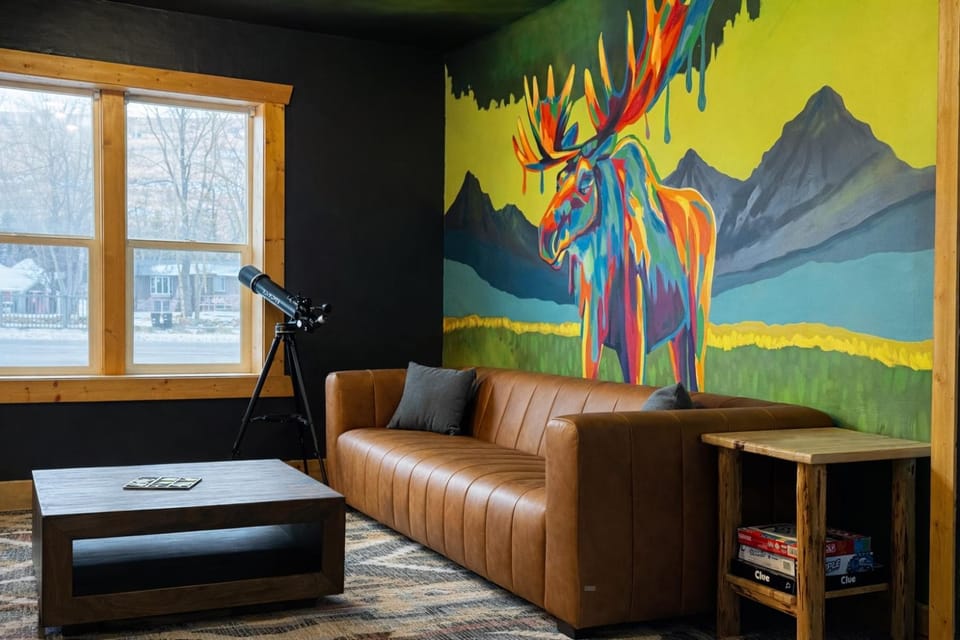Communal lounge/ TV room, Game Room
