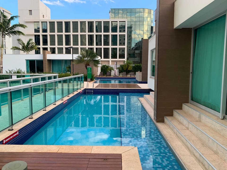 Property building, Day, Swimming pool