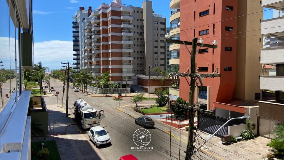 Apto a menos de 300m do mar - Quatro Praças Apartment in State of Santa Catarina