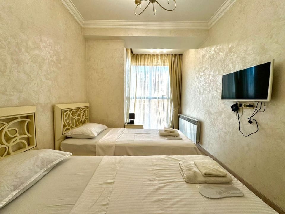 Cozy apartment with 3 bedrooms on Buzand 17 Apartment in Yerevan