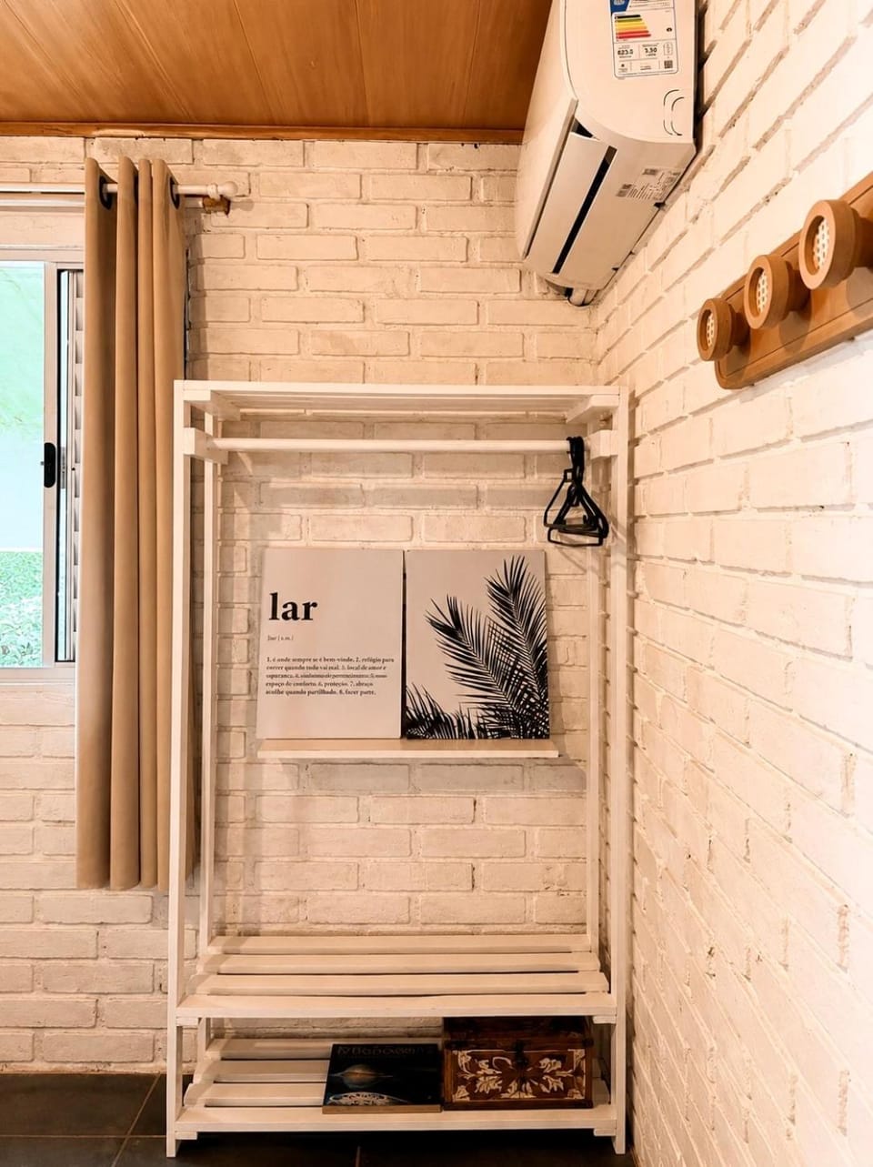 wardrobe, air conditioner