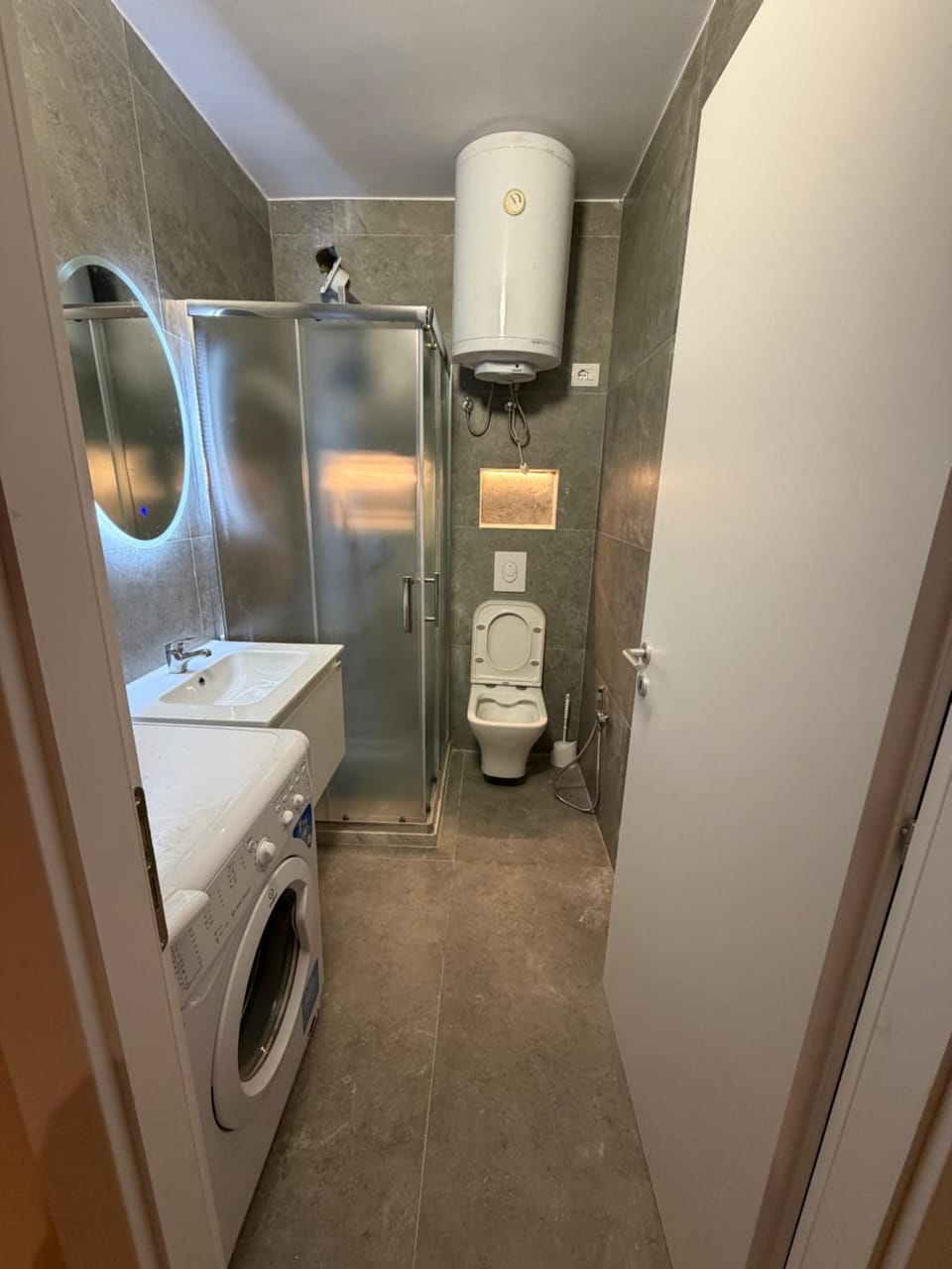 Shower, Toilet, Bathroom, washing machine