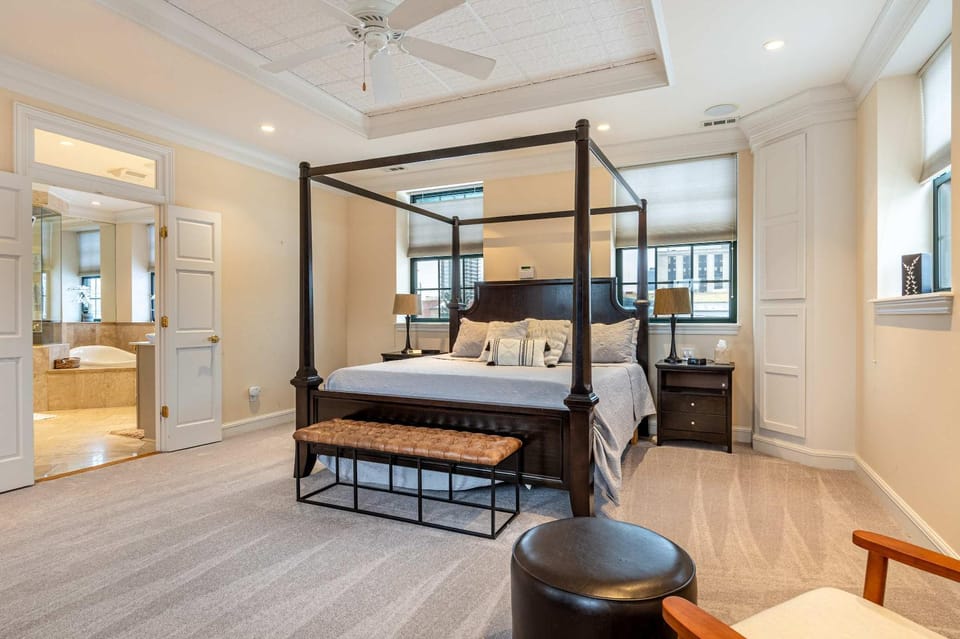 Grand Luxury Loft right Downtown Apartment in Indianapolis