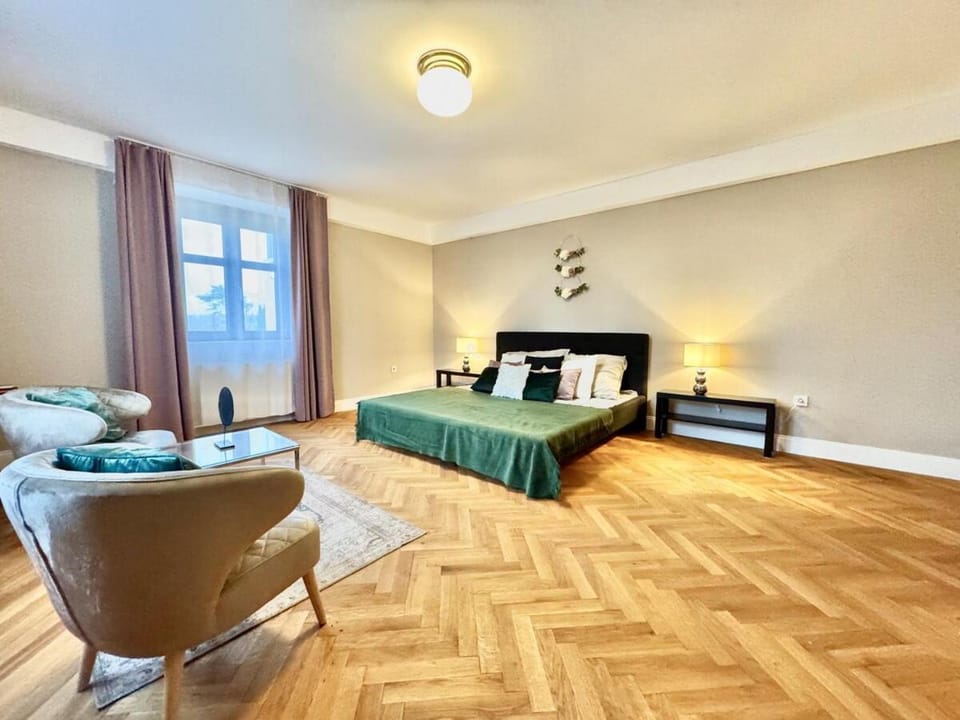 Luxury Villa - Solymar Residence Villa in Budapest