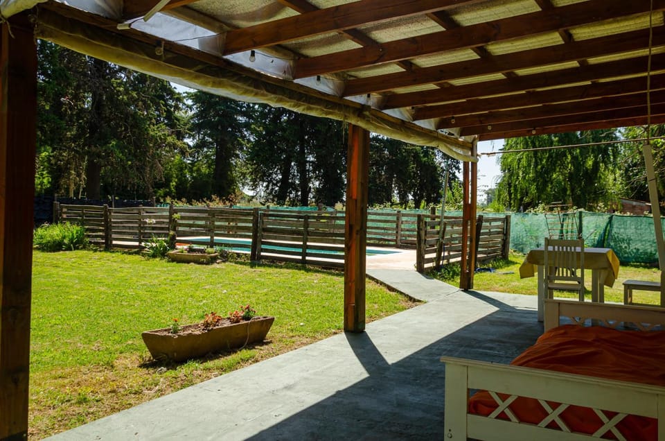 Quinta El Oasis House in Junín