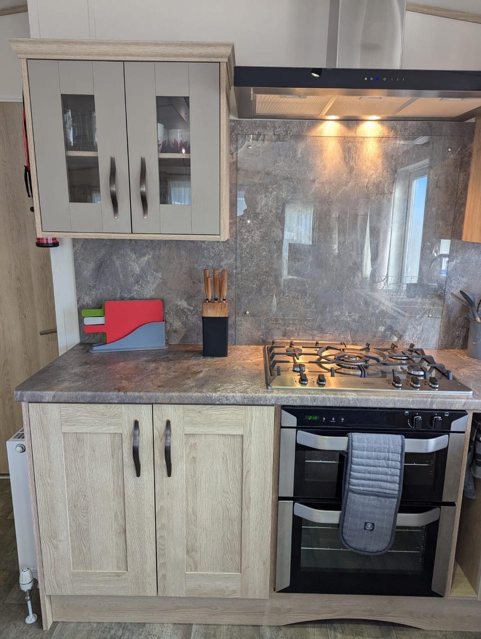 Kitchen or kitchenette, stove