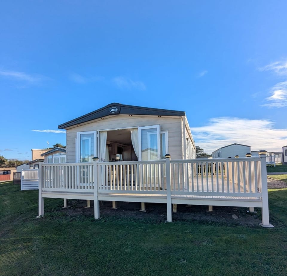 Property building, Balcony/Terrace