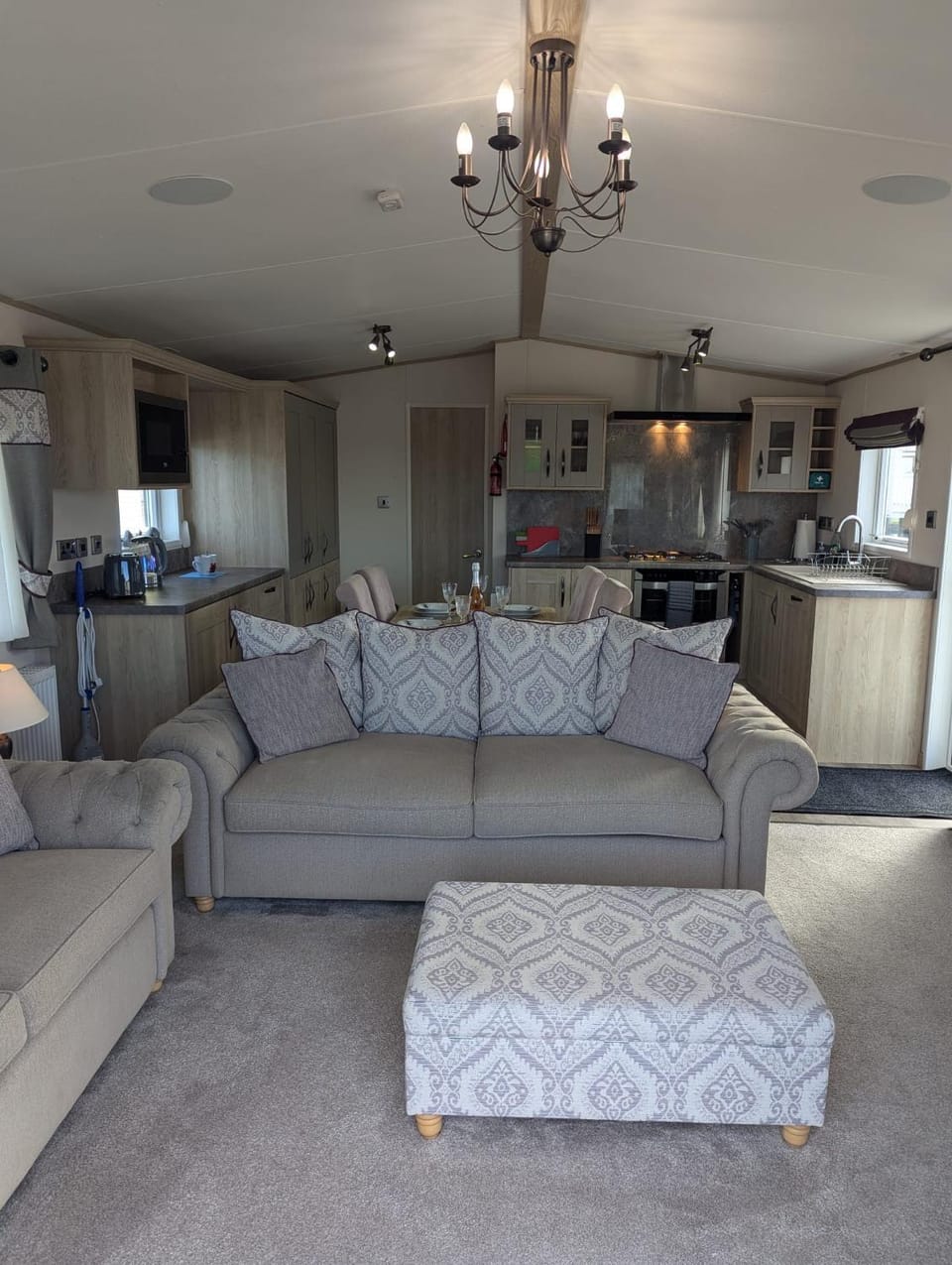Kitchen or kitchenette, Living room, Dining area, oven, stove