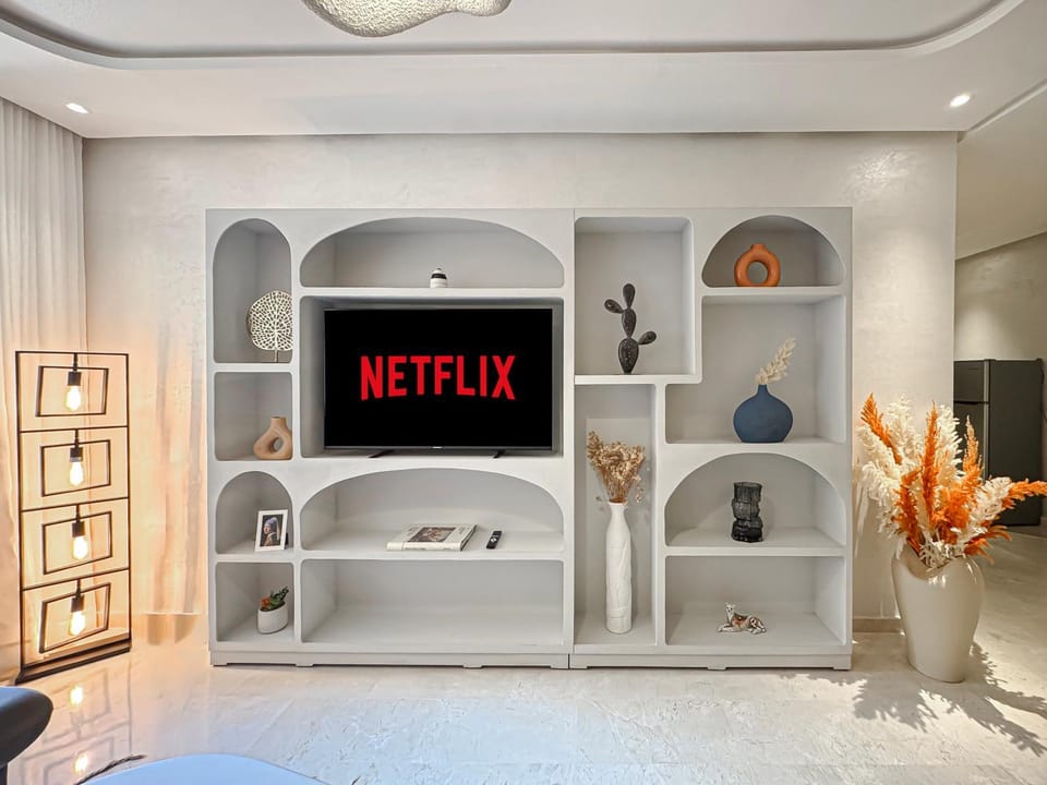 TV and multimedia, Seating area