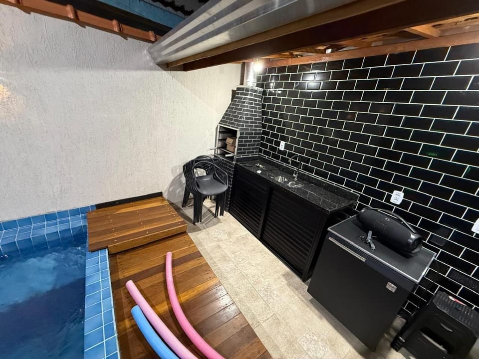 Casa na Tupi, Praia Grande com piscina House in State of São Paulo